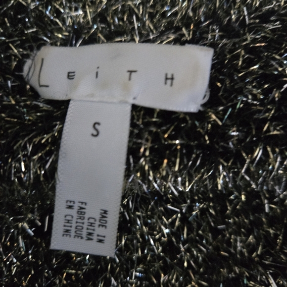 LEITH  silver with gold specks textured sweater with bishop sleeves. Size small - Picture 6 of 9
